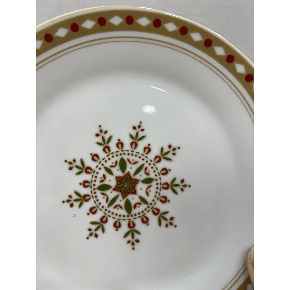 Pier 1 Import 4 Holiday Salad Dessert Plates White Gold Red Green Snowflake 7.5”